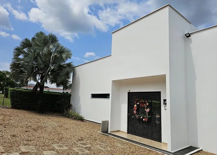 Girardot Casa Estilo Mediterraneo Con Piscina Privada