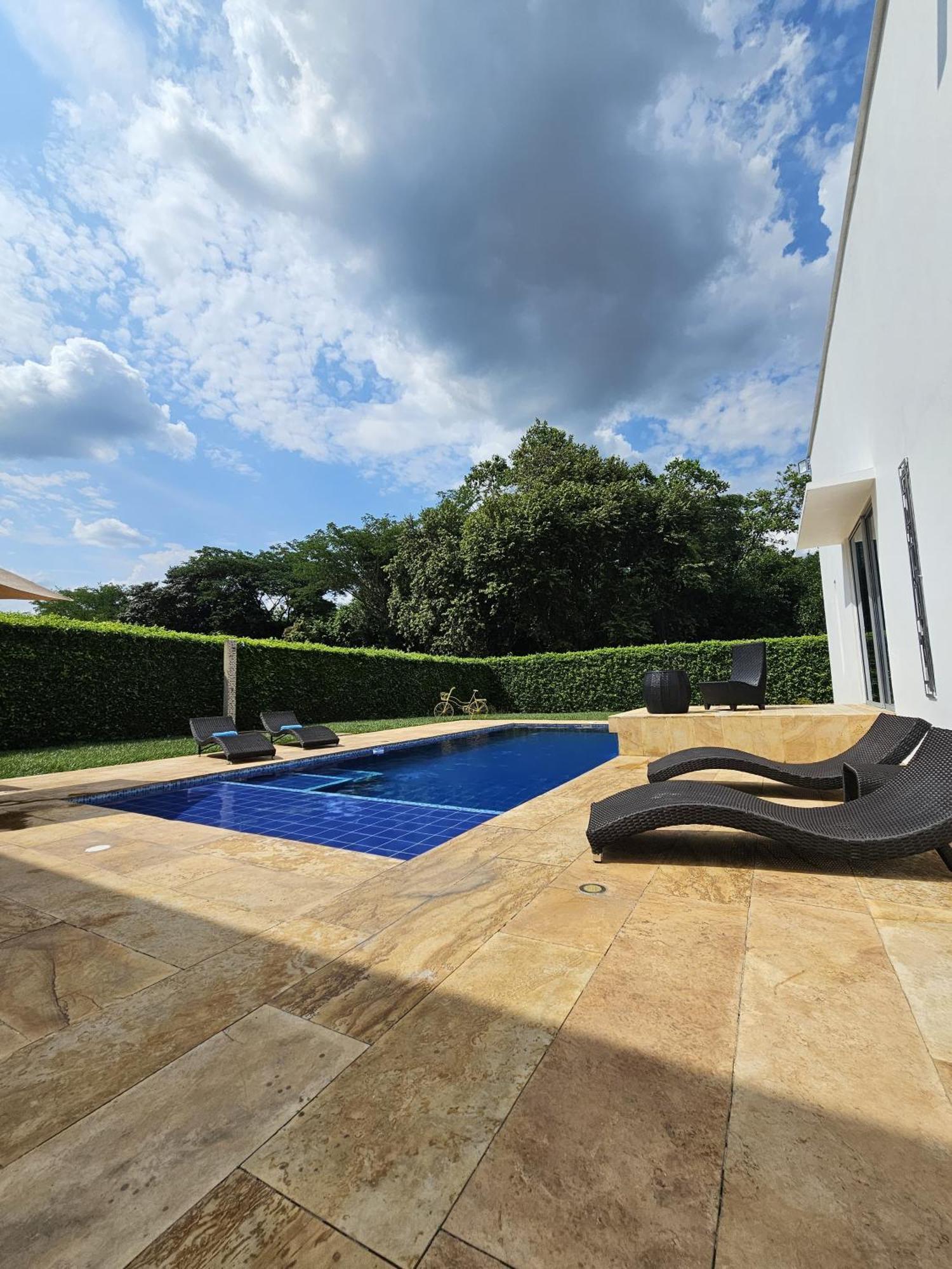 Casa Estilo Mediterraneo Con Piscina Privada Holiday home Girardot