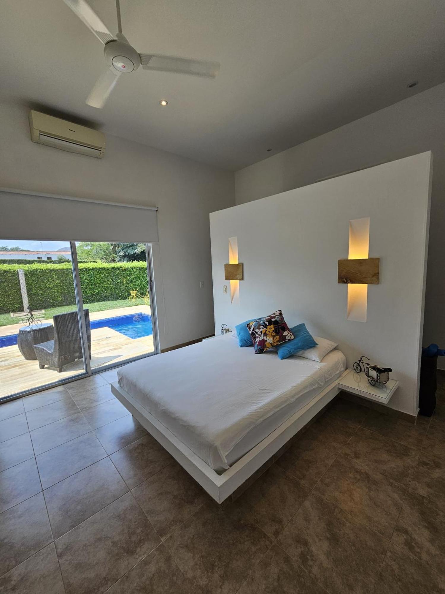 Casa Estilo Mediterraneo Con Piscina Privada Girardot