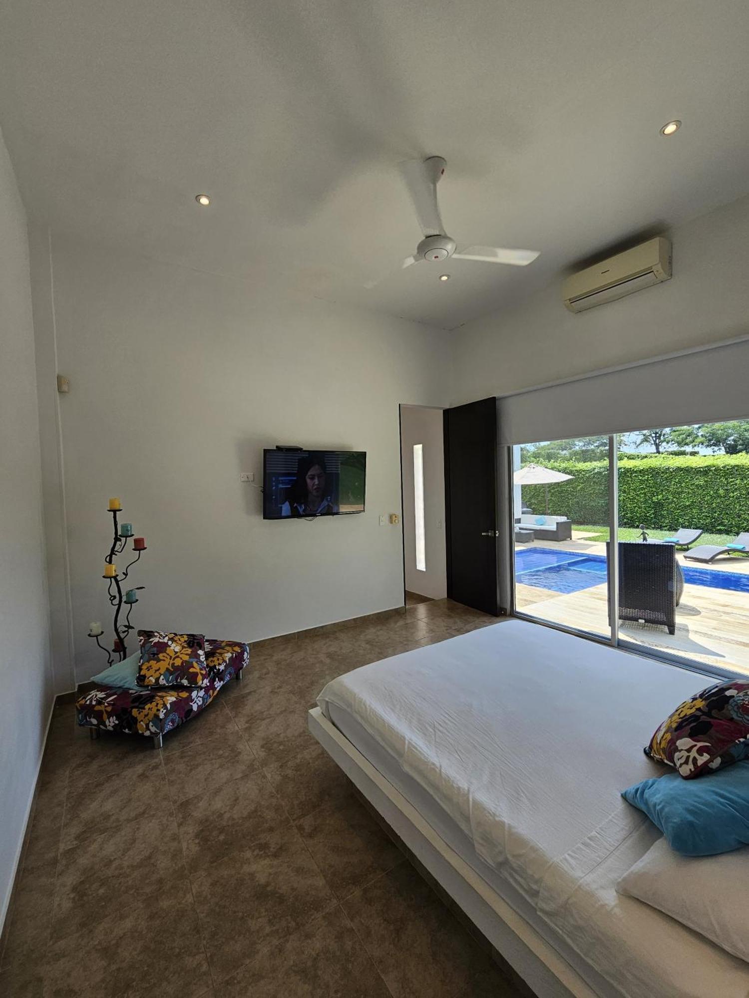 Casa Estilo Mediterraneo Con Piscina Privada Girardot